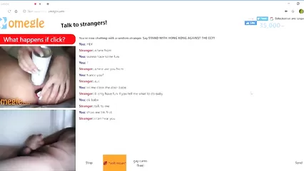 Развратная молодая нимфа показывает мастурбацию на вебкамеру используя секс игрушки